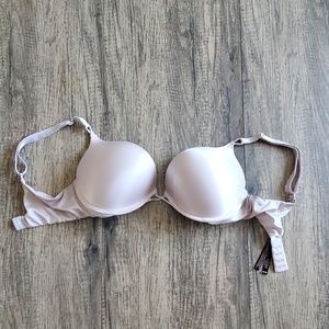 Victoria's Secret Bombshell Bra 34D light pink